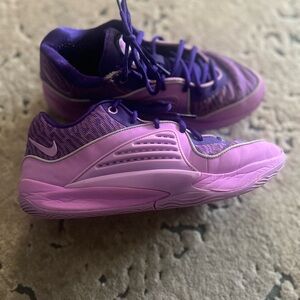NIKE KD 16 BAD size 9